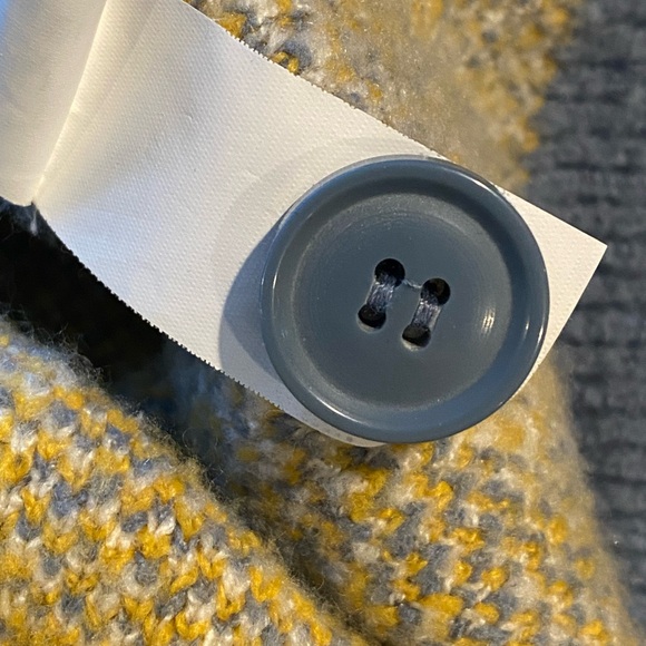 Zara argyle cardigan sweater. - Picture 6 of 7